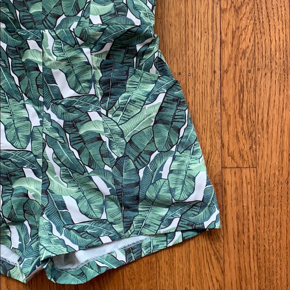HM palm leaf romper - Picture 3 of 4